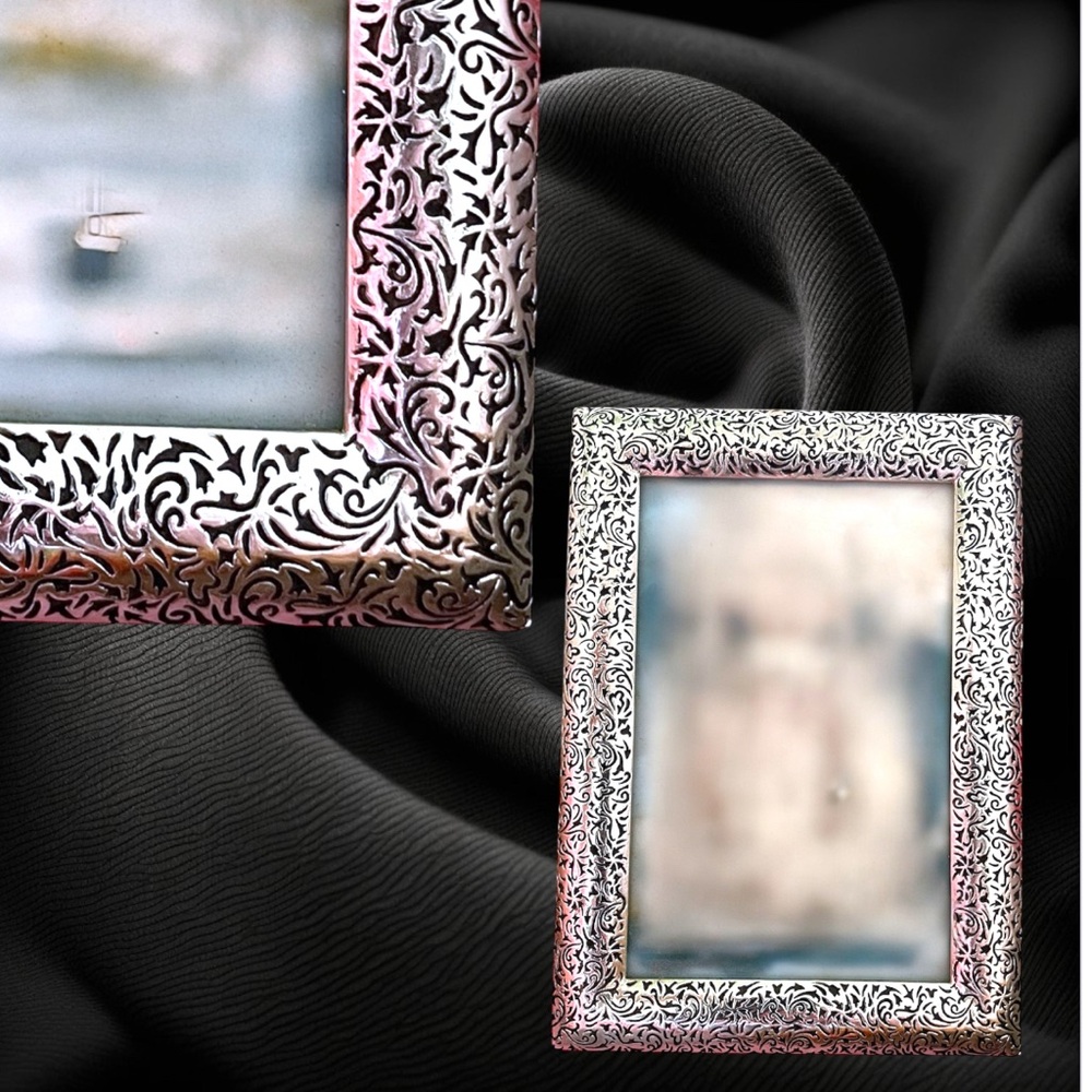 Ornate Etched Details Silver Tone Cast Metal Picture Frame